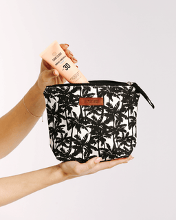 Palm Zipper Pouch