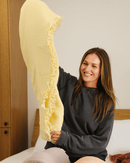 Lara Straw - PARTY BLANKET™