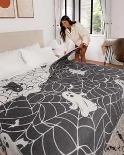 Ghost Web - PARTY BLANKET™