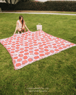 Hello Kitty® Apple - PARTY BLANKET™