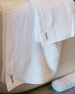 Atom XL Bath Towel - Single - White