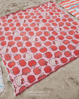Hello Kitty® Apple - PARTY BLANKET™