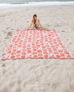 Hello Kitty® Apple - PARTY BLANKET™