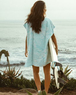 model-info:: Model is 5'5” and wearing a One Size