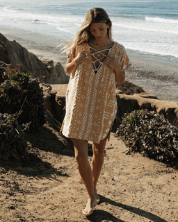 model-info:: Model is 5'9” and wearing a One Size