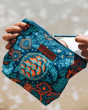 Reef Turtles Zipper Pouch