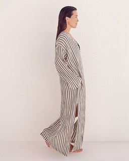 model-info:: Model is 5'8