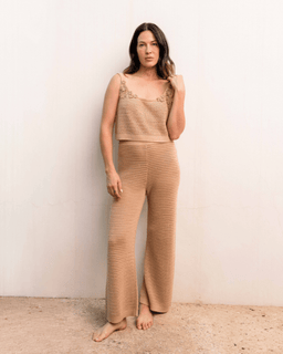 model-info::
Model is 5'8