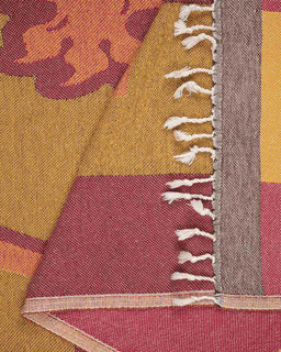 Gryffindor™ Crest Blanket