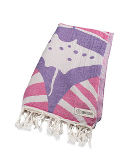 Towel with manta ray pattern and tassels on a white background